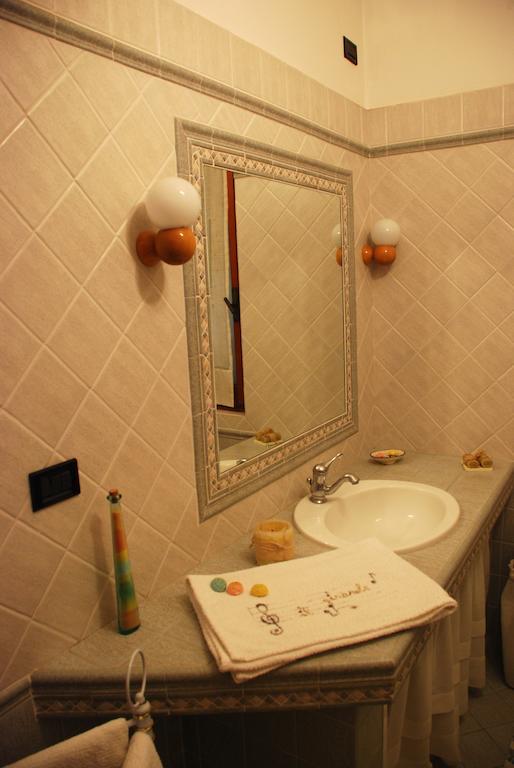 Bed And Breakfast Il Girasole Lamporecchio Δωμάτιο φωτογραφία